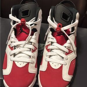 Nike Retro Jordan 6 Kids Red and White Sneakers 5Y